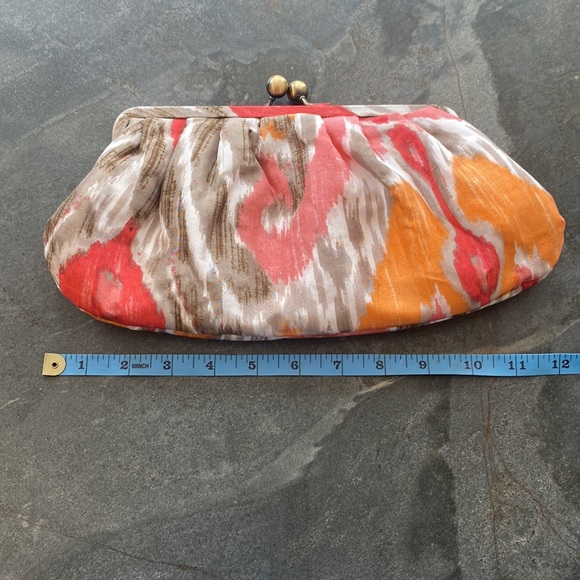 Chico’s silk pleated clutch GUC - Picture 4 of 14